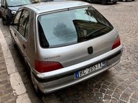 Usata Peugeot 106 60 CV (44 kW) 1999 Grigio Utilitaria