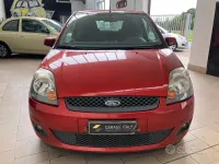 Usata Ford Fiesta Titanium 75 CV (55 kW) 2008 Rosso Utilitaria