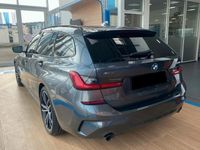 usata BMW 330e -