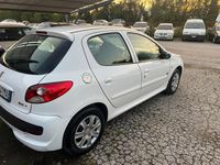 Usata Peugeot 206 60 CV (44 kW) 2012 Bianco Berlina