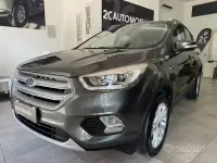 Usata Ford Kuga Titanium 120 CV (88 kW) 2017 Grigio SUV