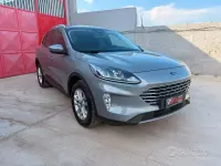 Gebraucht Ford Kuga Titanium 120 PS (88 kW) 2022 Grau SUV