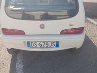 Usata Fiat 600 54 CV (39 kW) 2009 Bianco Utilitaria