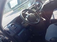 Usata Opel Vivaro 145 CV (106 kW) 2016 Grigio Monovolume