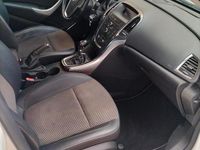 Usata Opel Astra 60 CV (44 kW) 2013 Bianco Station wagon
