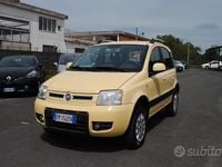 Second-hand Fiat Panda 4x4 Climbing 69 CP (50 kW) 2012 Galben Hatchback