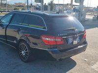 Usata Mercedes E350 260 CV (191 kW) 2010 Nero Berlina