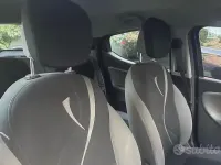 Usata Lancia Ypsilon 77 CV (56 kW) 2012 Nero Utilitaria
