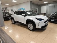 Usata Toyota Yaris Hybrid Active 92 CV (67 kW) 2023 Bianco Station wagon