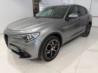 Usata Alfa Romeo Stelvio Executive 210 CV (154 kW) 2017 Grigio SUV