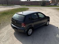 Usata VW Polo Trendline 60 CV (44 kW) 2007 Blu/azzurro Utilitaria