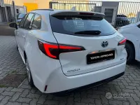 Nuova Toyota Corolla 140 CV (102 kW) 2026 Bianco Station wagon