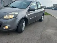 Usata Renault Clio Luxe 100 CV (73 kW) 2009 Grigio Station wagon
