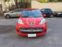 Usata Peugeot 107 68 CV (50 kW) 2009 Rosso Utilitaria