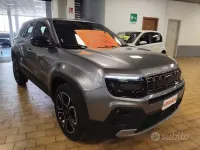 Usata Jeep Avenger Summit 101 CV (74 kW) 2025 Grigio granite / metallizzato SUV