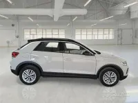 Usata VW T-Roc Life 150 CV (110 kW) 2022 Grigio SUV