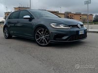 Usata VW Golf VII R 300 CV (220 kW) 2019 Grigio Utilitaria