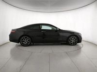 Usata Mercedes E400 Premium Plus 330 CV (242 kW) 2021 Nero Coupé