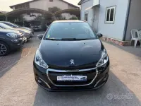 Usata Peugeot 208 Active 82 CV (60 kW) 2016 Grigio Utilitaria