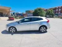 Usata Volvo V40 Momentum 115 CV (84 kW) 2014 Grigio Berlina