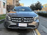 Usata Mercedes GLA180 122 CV (89 kW) 2018 Grigio SUV