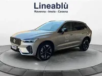Usata Volvo XC60 Ultra 250 CV (183 kW) 2025 Oro SUV