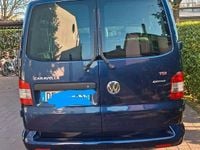 Usata VW Caravelle 2006 Blu Monovolume