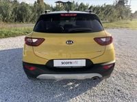 Usata Kia Stonic Style 110 CV (80 kW) 2018 Giallo SUV