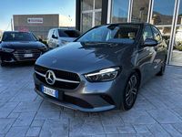 Käytetty Mercedes B180 Advanced Plus 136 HP (100 kW) 2023 Harmaa Tila-auto