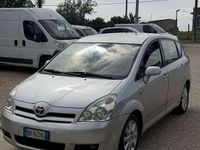 Usata Toyota Corolla Verso 136 CV (100 kW) 2006 Argento Monovolume