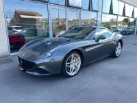 Usata Ferrari California 560 CV (411 kW) 2015 Grigio Cabrio