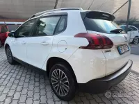Usata Peugeot 2008 Active 82 CV (60 kW) 2018 Bianco SUV