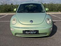 Usata VW Beetle 116 CV (85 kW) 2000 Verde Utilitaria