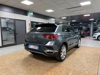 Usata VW T-Roc Advance 150 CV (110 kW) 2018 Grigio SUV