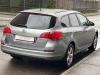 Usata Opel Astra Cosmo 110 CV (80 kW) 2011 Argento Berlina