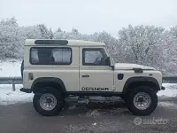 Usata Land Rover Defender 122 CV (89 kW) 2007 Bianco SUV