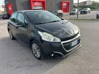 Usata Peugeot 208 Allure 75 CV (55 kW) 2016 Bluazzurro Utilitaria