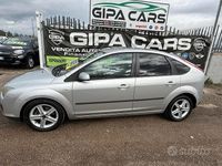 Usata Ford Focus 90 CV (66 kW) 2006 Grigio Berlina