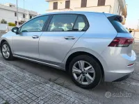 Usata VW Golf VIII 116 CV (85 kW) 2022 Grigio Berlina
