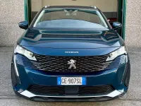 Usata Peugeot 5008 Allure 131 CV (96 kW) 2021 Blu/azzurro SUV