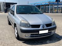 Usata Renault Clio II Dynamique 58 CV (42 kW) 2006 Grigio Utilitaria