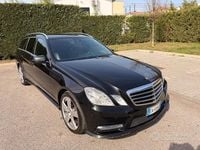 Usata Mercedes E220 Avantgarde 169 CV (124 kW) 2012 Nero Station wagon