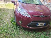Usata Ford Fiesta 64 CV (47 kW) 2011 Grigio Utilitaria