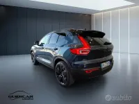 Usata Volvo XC40 Ultra 163 CV (119 kW) 2025 Blu denim SUV