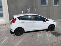 Usata Ford Fiesta 80 CV (58 kW) 2015 Berlina