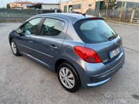 usata Peugeot 207 1.4 hdi neopatentati