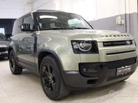 Usata Land Rover Defender SE 200 CV (147 kW) 2023 Verde SUV