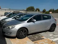 Usata Opel Astra 60 CV (44 kW) 2010 Grigio Berlina