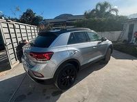 Usata VW T-Roc Sportline 110 CV (80 kW) 2023 Grigio SUV