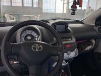 Usata Toyota Aygo Connect Style 73 CV (53 kW) 2011 Utilitaria
